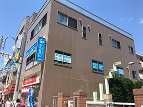 校舎外観